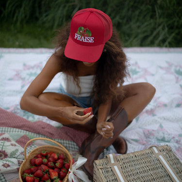 Fraise Mesh Trucker Hat